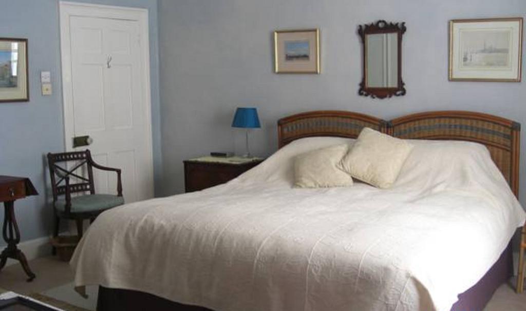 Stowting Hill House Bed & Breakfast Ashford  Room photo